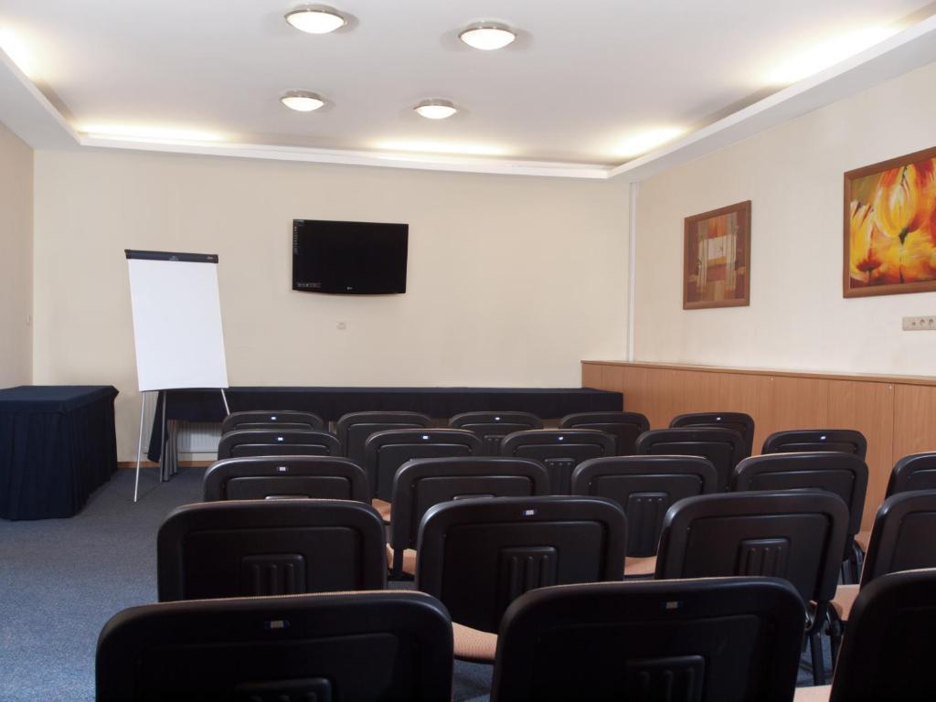 Hotel Feniks Πόζναν Εξωτερικό φωτογραφία