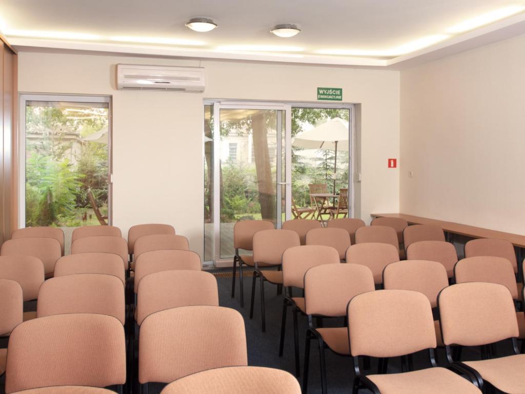 Hotel Feniks Πόζναν Εξωτερικό φωτογραφία